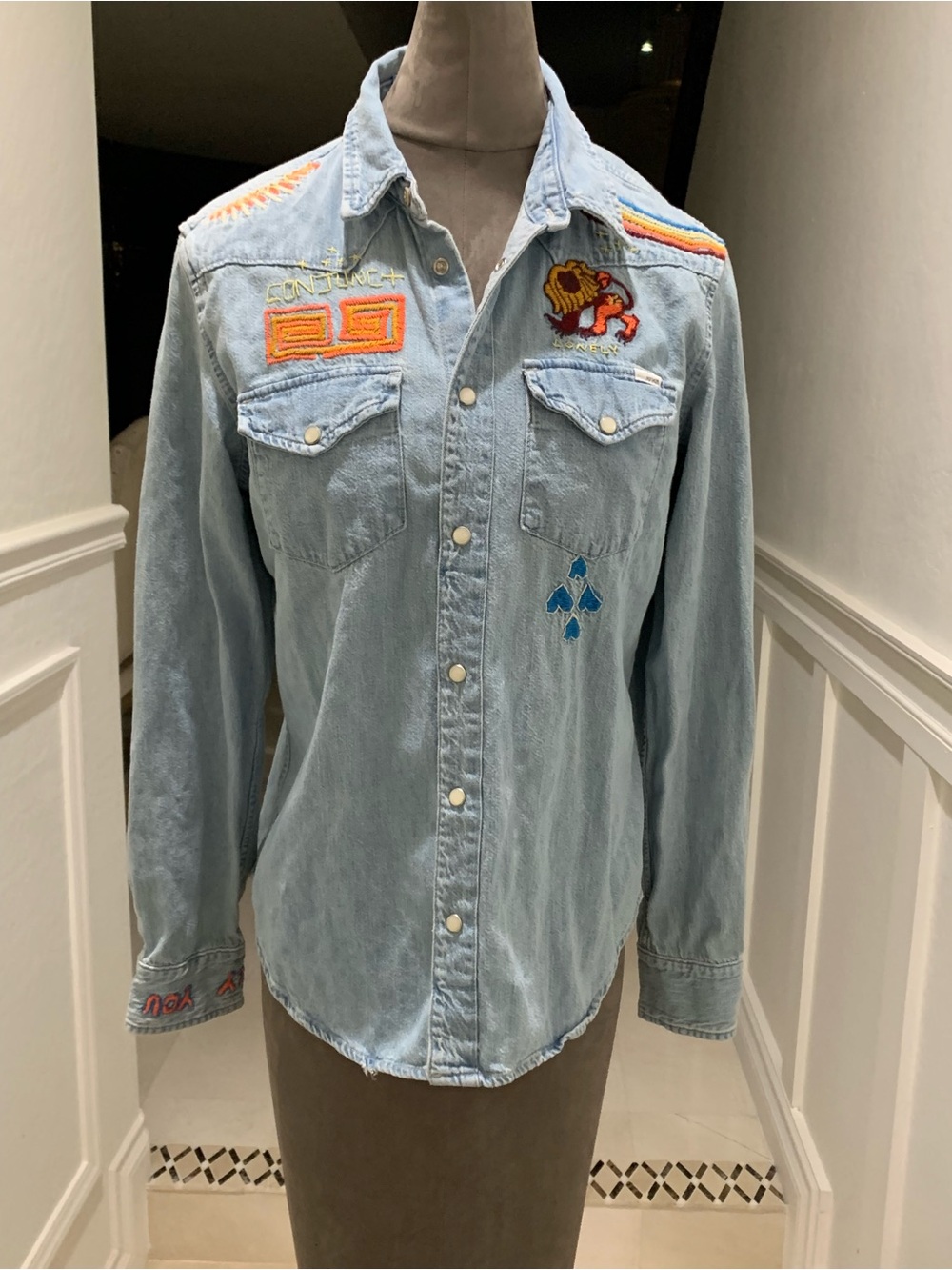 MOTHER DENIM THE HONEY YOKE DENIM SHIRT SIZE M
